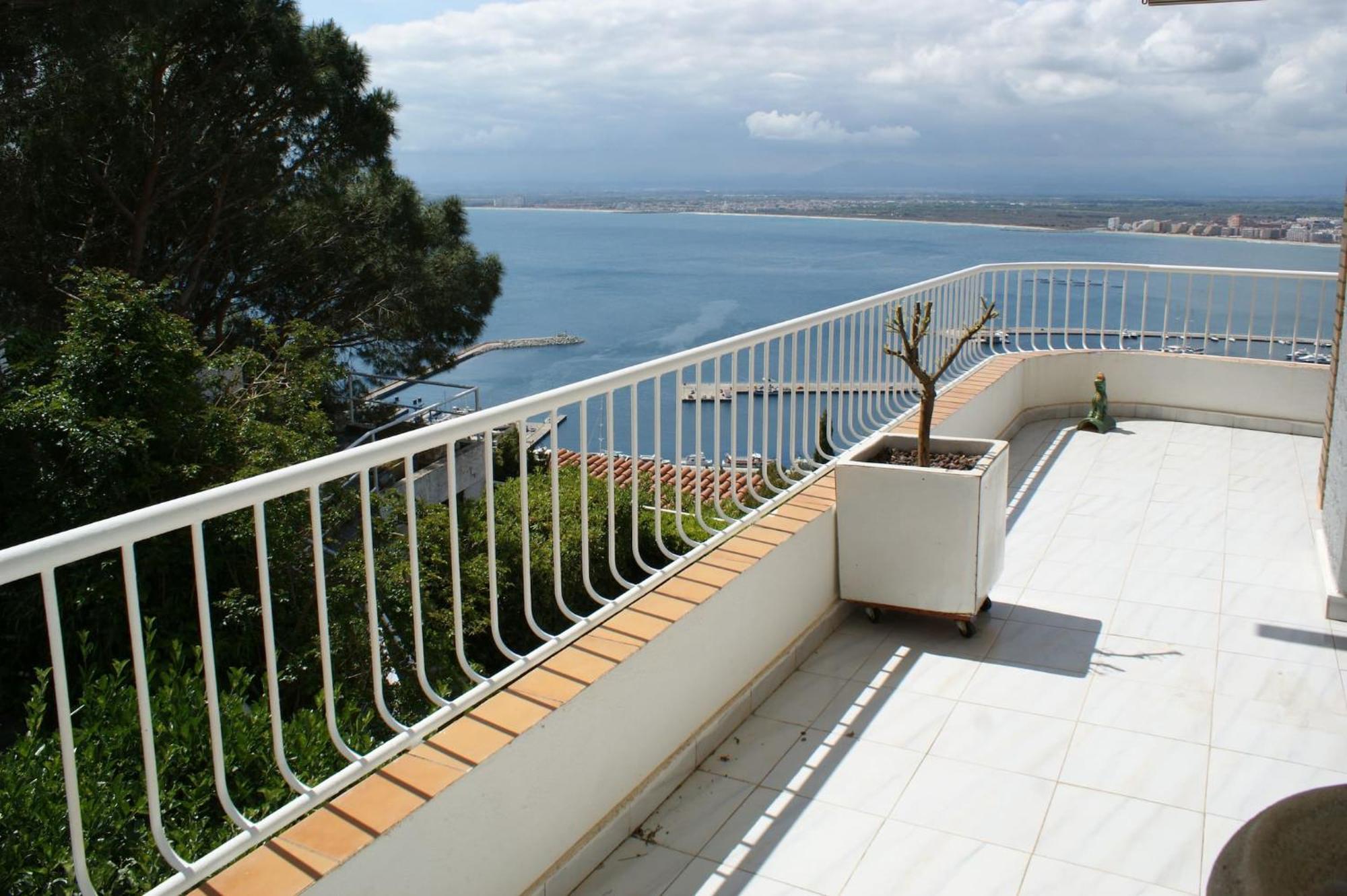 Apartamento Casa Linda Con Vistas Espectaculares Ρόζες Εξωτερικό φωτογραφία